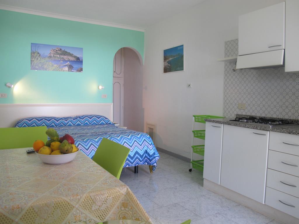 Aparthotel Villa Marinu Forio di Ischia Oda fotoğraf